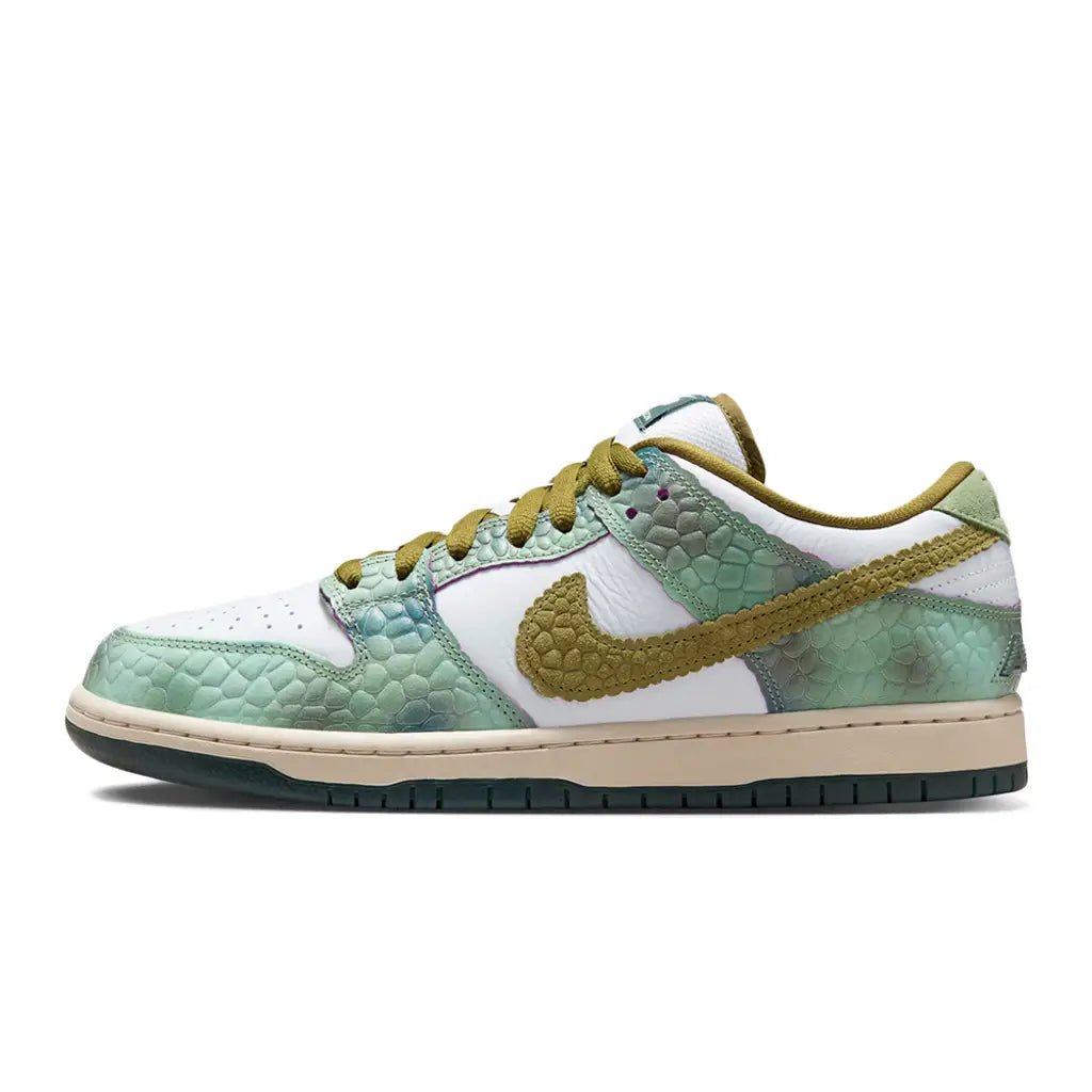Nike SB x Alexis Sablone Dunk Low 'Chameleon'